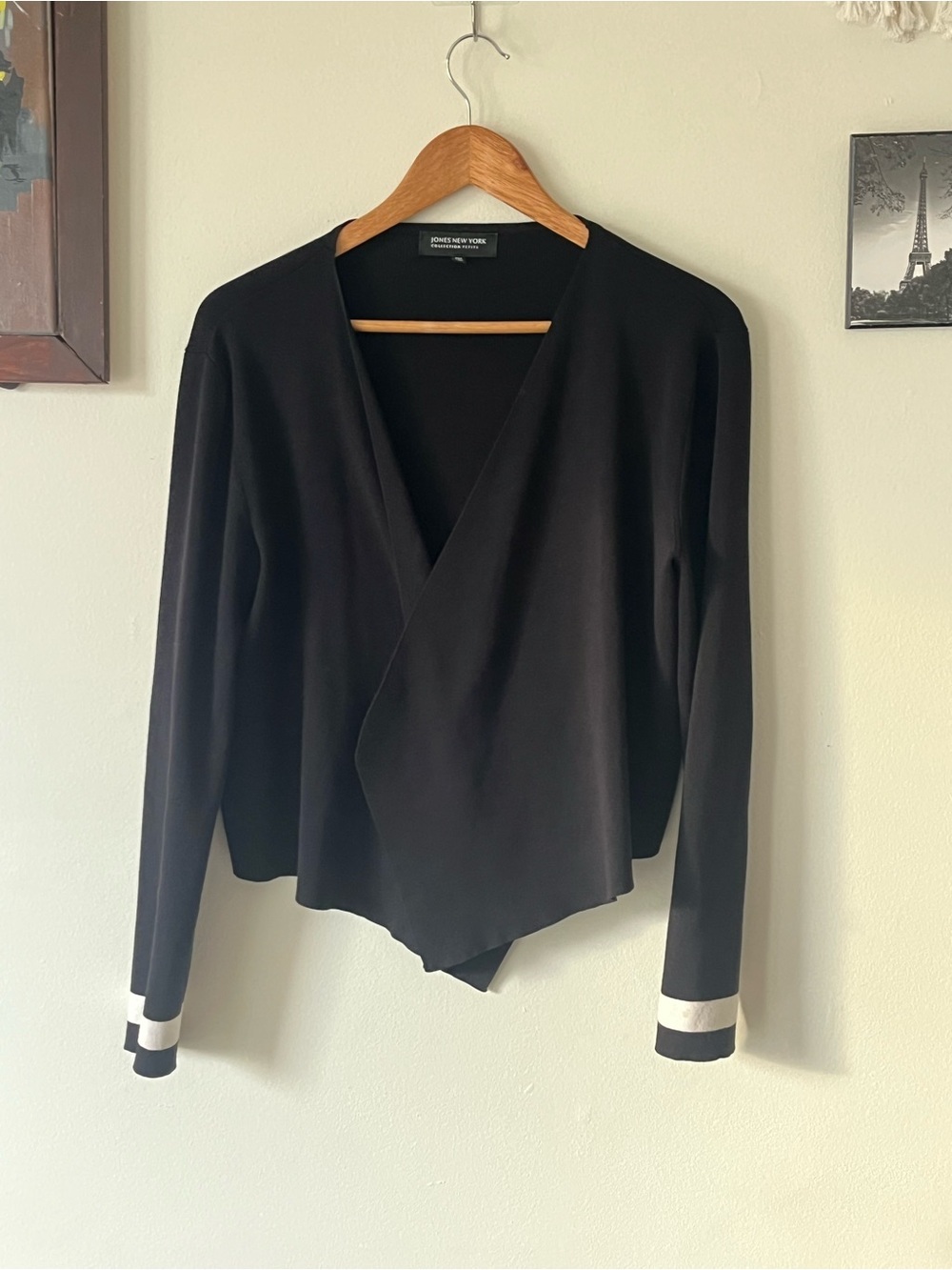 Jones New York front open cardigan- Medium Petite PTP 21 inch approx